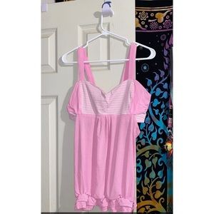 Size 12 lululemon tank top with built in bra